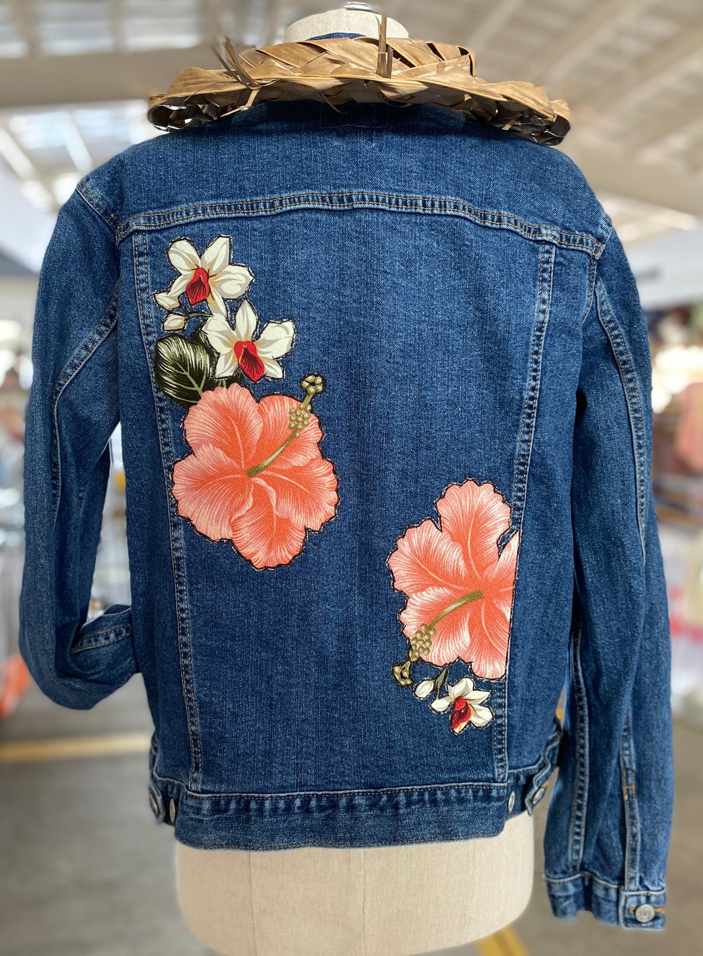 Hibiscus, Orchids & Bamboo Leaves || XL