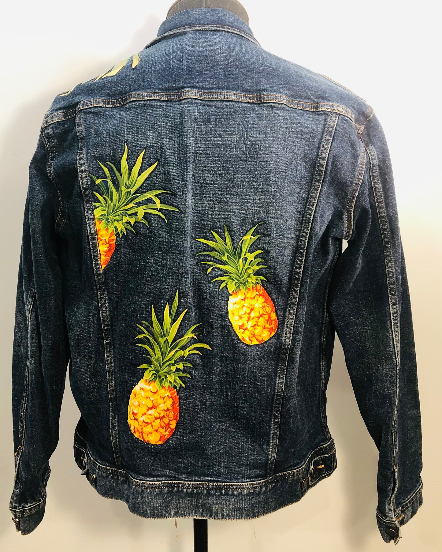 Pineapples & Leaf || Large