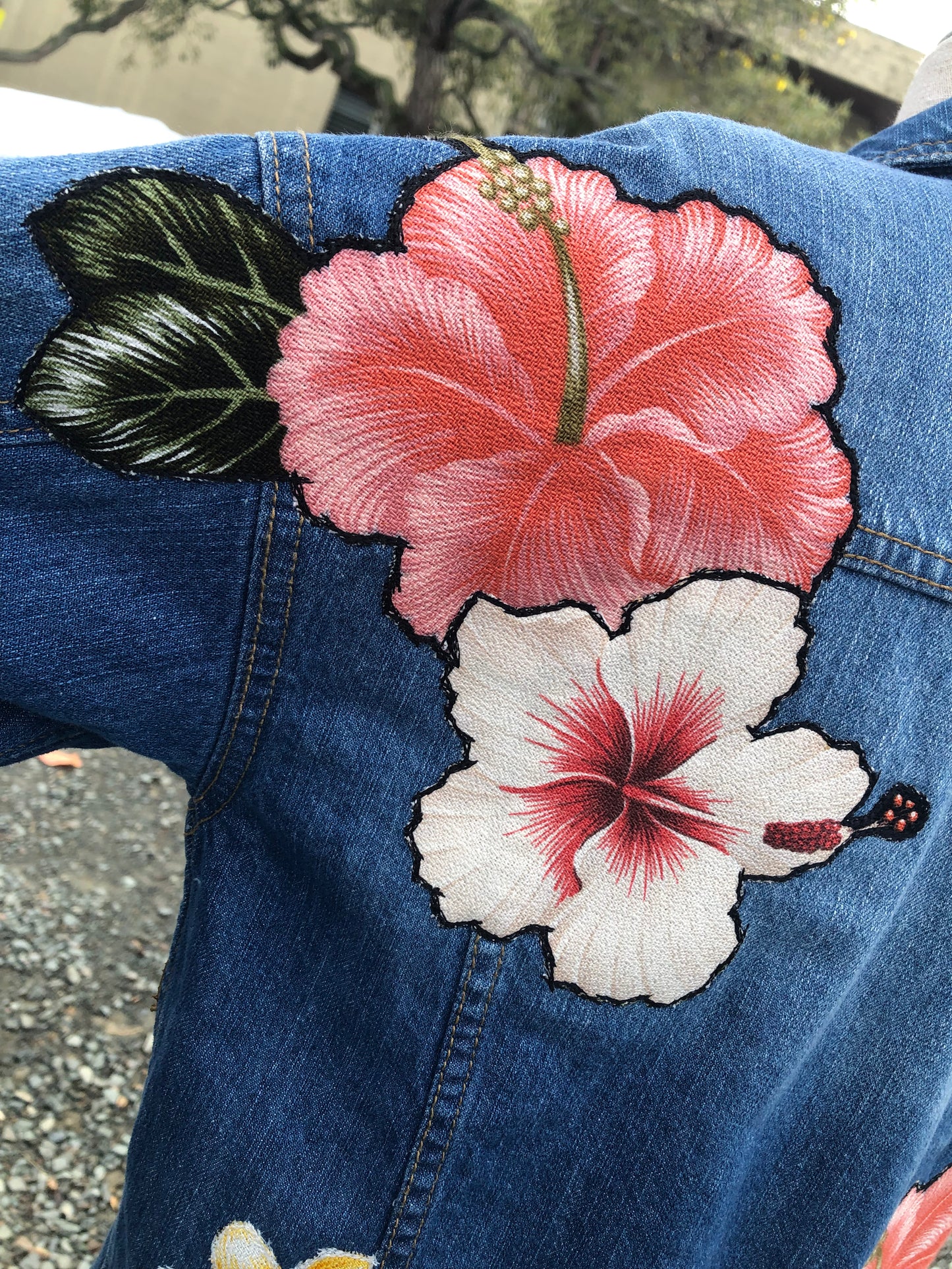 Hibiscus & Plumerias || Medium