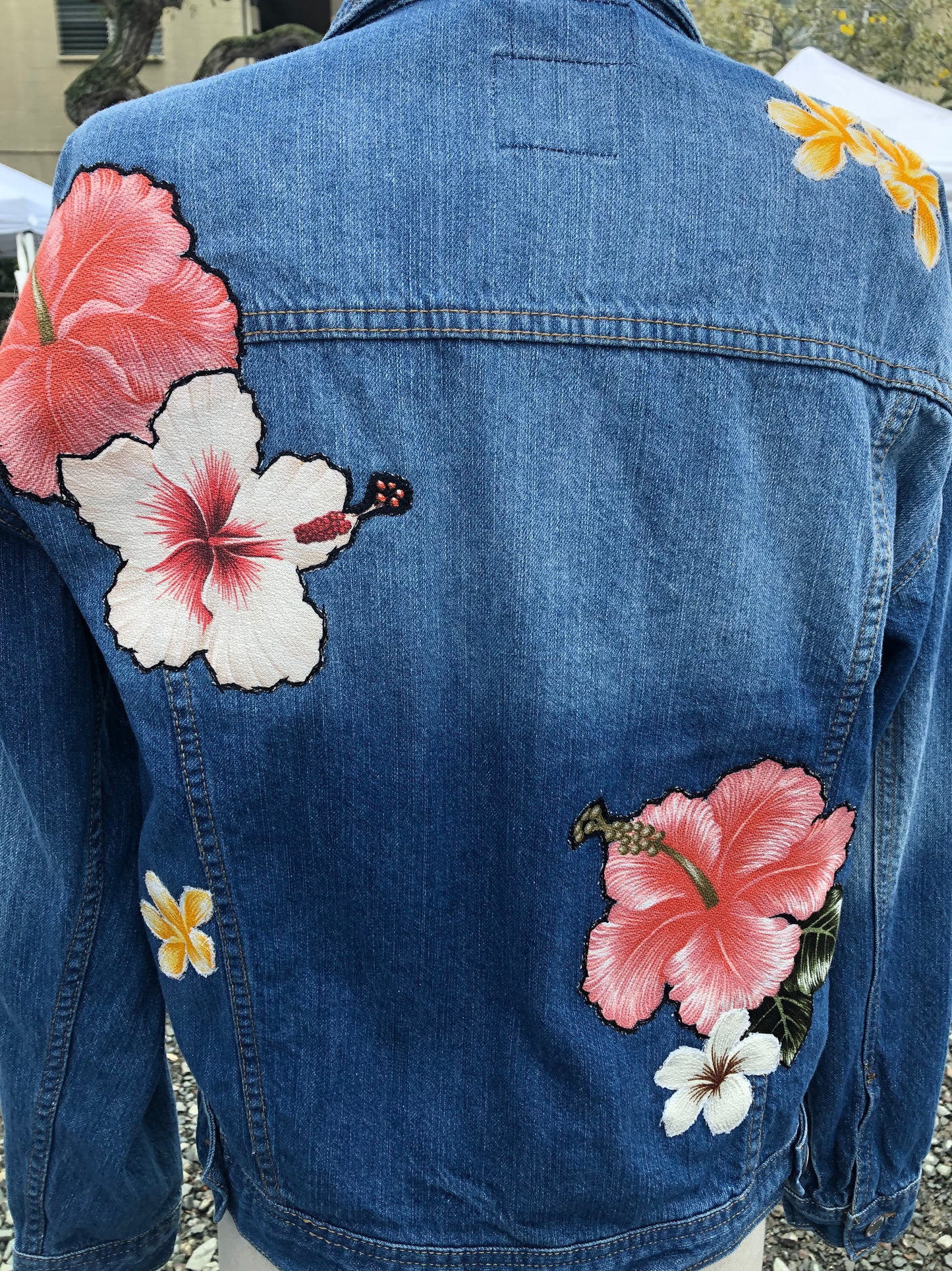 Hibiscus & Plumerias || Medium