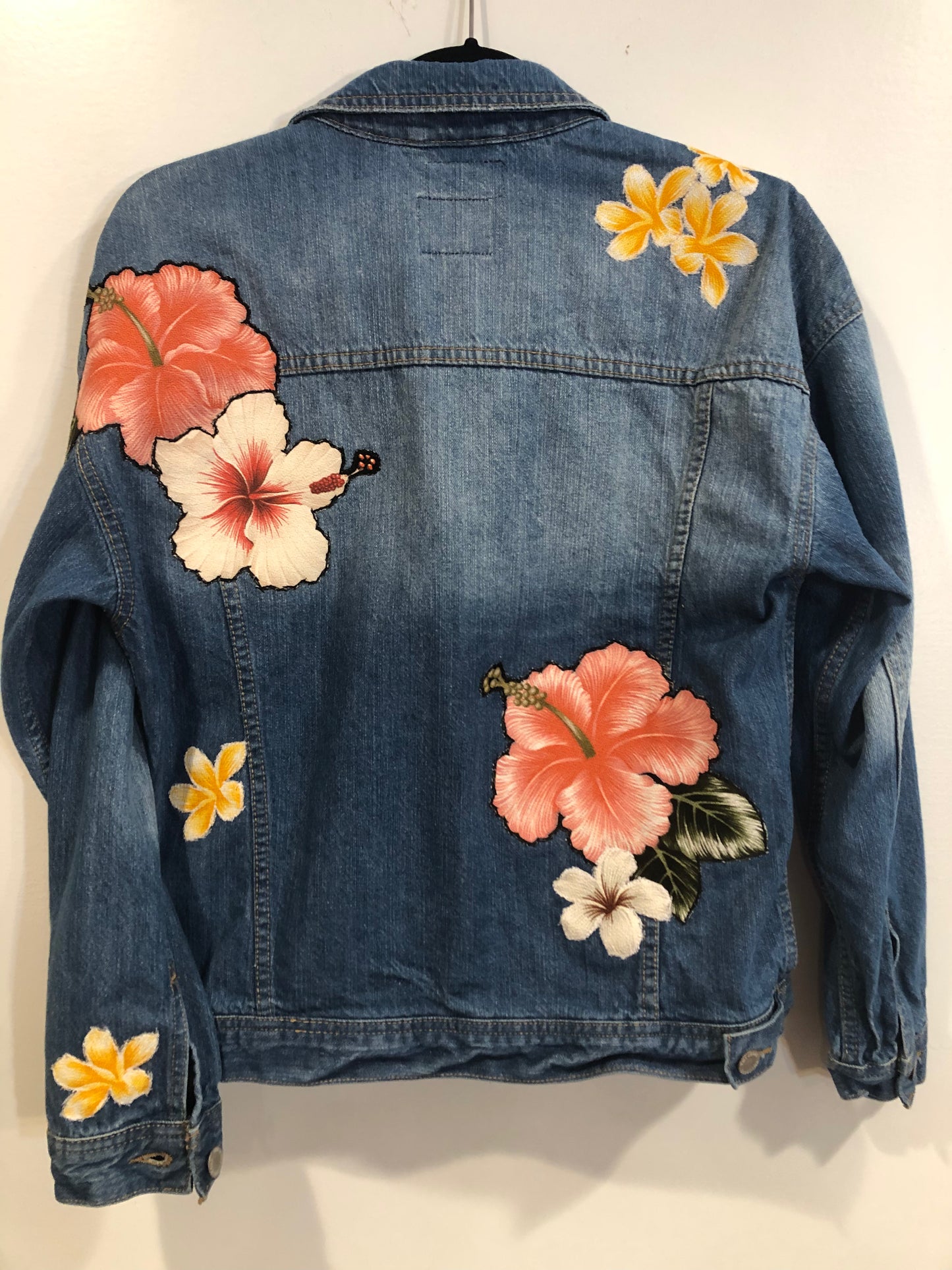 Hibiscus & Plumerias || Medium